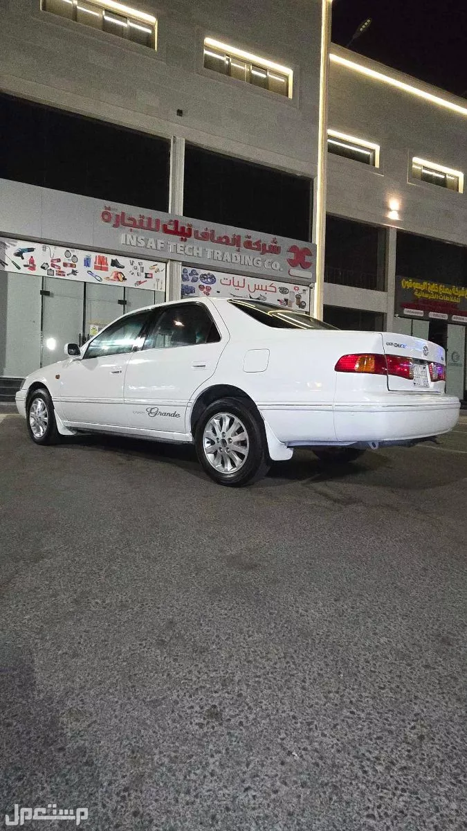 تويوتا كامري 2002 مستعملة للبيع في جدة بسعر 17 ألف ريال سعودي