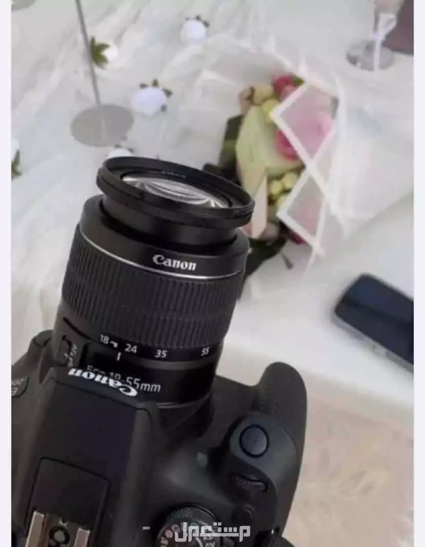 كاميرا كانون 2000D احترافية بحالة ممتازة عدسة وملحقاتها