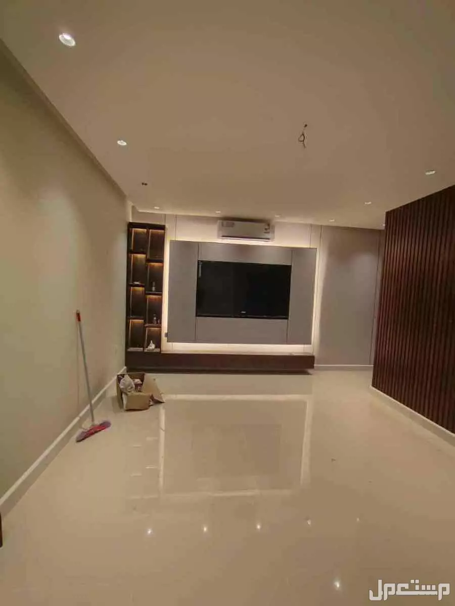 تنفيذ اعمال الشيبورد وبديل الخشب وورق الجدران وجميع الديكورات الداخليه جده حي الصفا في جدة بسعر 180 ريال سعودي