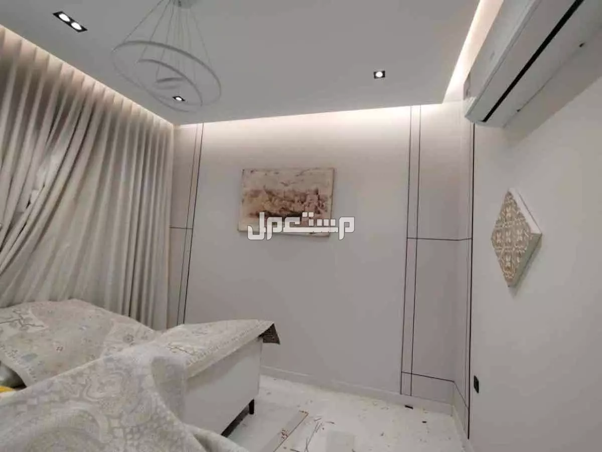 تنفيذ اعمال الشيبورد وبديل الخشب وورق الجدران وجميع الديكورات الداخليه جده حي الصفا في جدة بسعر 180 ريال سعودي