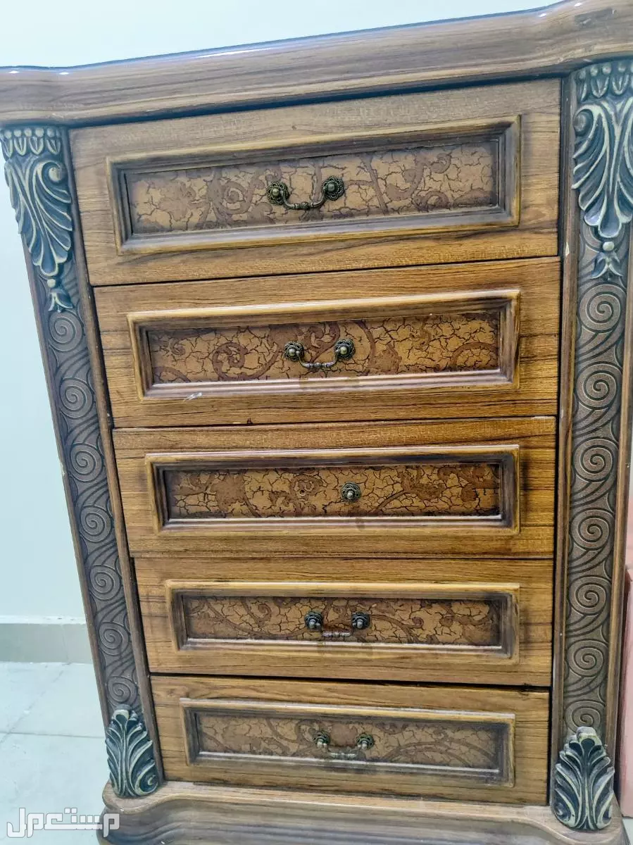 غرفة للبيع بحالة جيدة جدا في الأحساء بسعر 1150 ريال سعودي