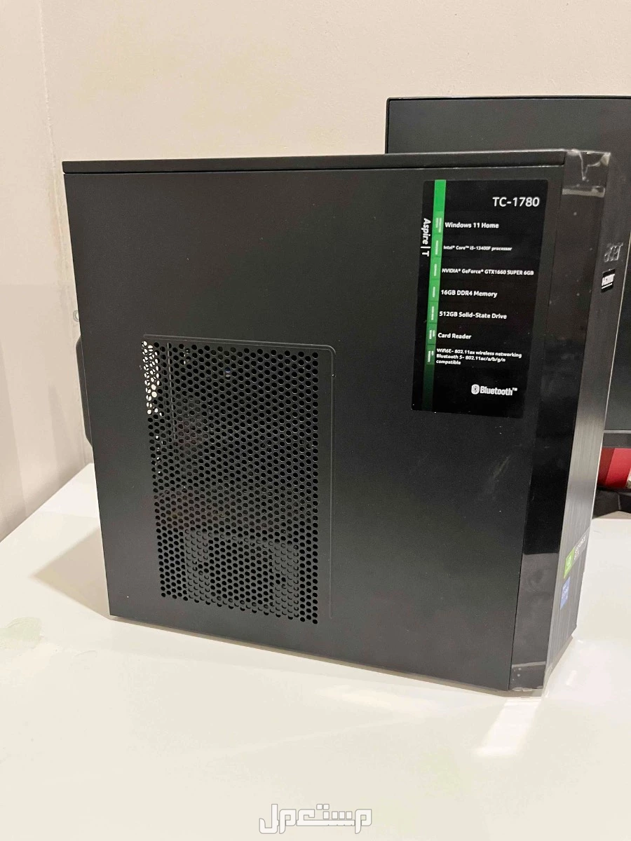 جهاز PC جيمنج نظيف للبيع في الرياض بسعر ألفين ريال سعودي