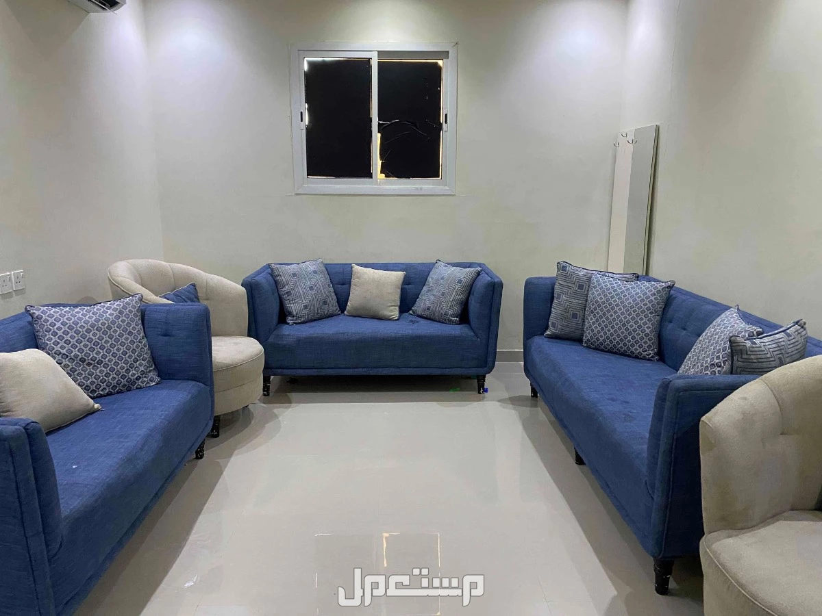 كنب بيع مستجعل 1300 في الرياض بسعر 1300 ريال سعودي