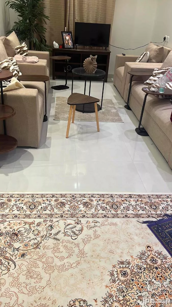 كنب للبيع في الرياض بسعر 600 ريال الرحاء عدم بخس السلعه