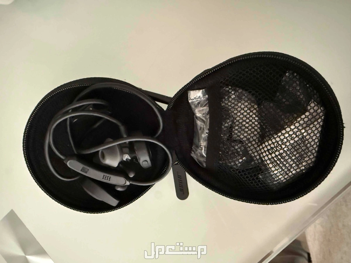 سماعة للبيع الدمام حي الفيصلية بسعر 350 ريال تم شراءها مقابل 600 ريال سبب البيع لم اعد بحاجه اليها  في الدمام بسعر 350 ريال سعودي
