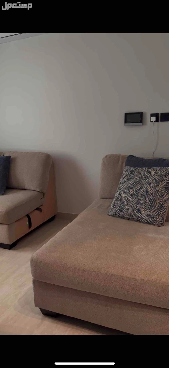 كنب استعمال خفيف للبيع من اشلي 4800