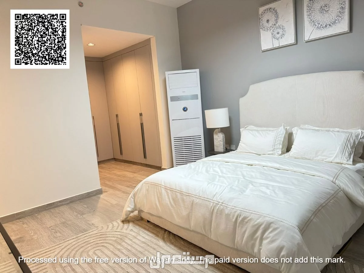 2 غرفة نوم مع غرفة خادمة - اقل مقدم 115 الف - موقع مميز شارع الشيخ زايد - قريب مخرج الشارقة ودبي E311