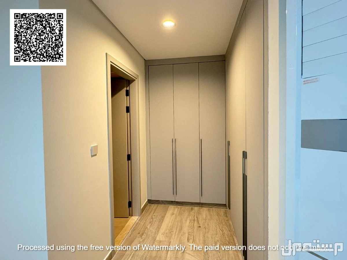 2 غرفة نوم مع غرفة خادمة - اقل مقدم 115 الف - موقع مميز شارع الشيخ زايد - قريب مخرج الشارقة ودبي E311