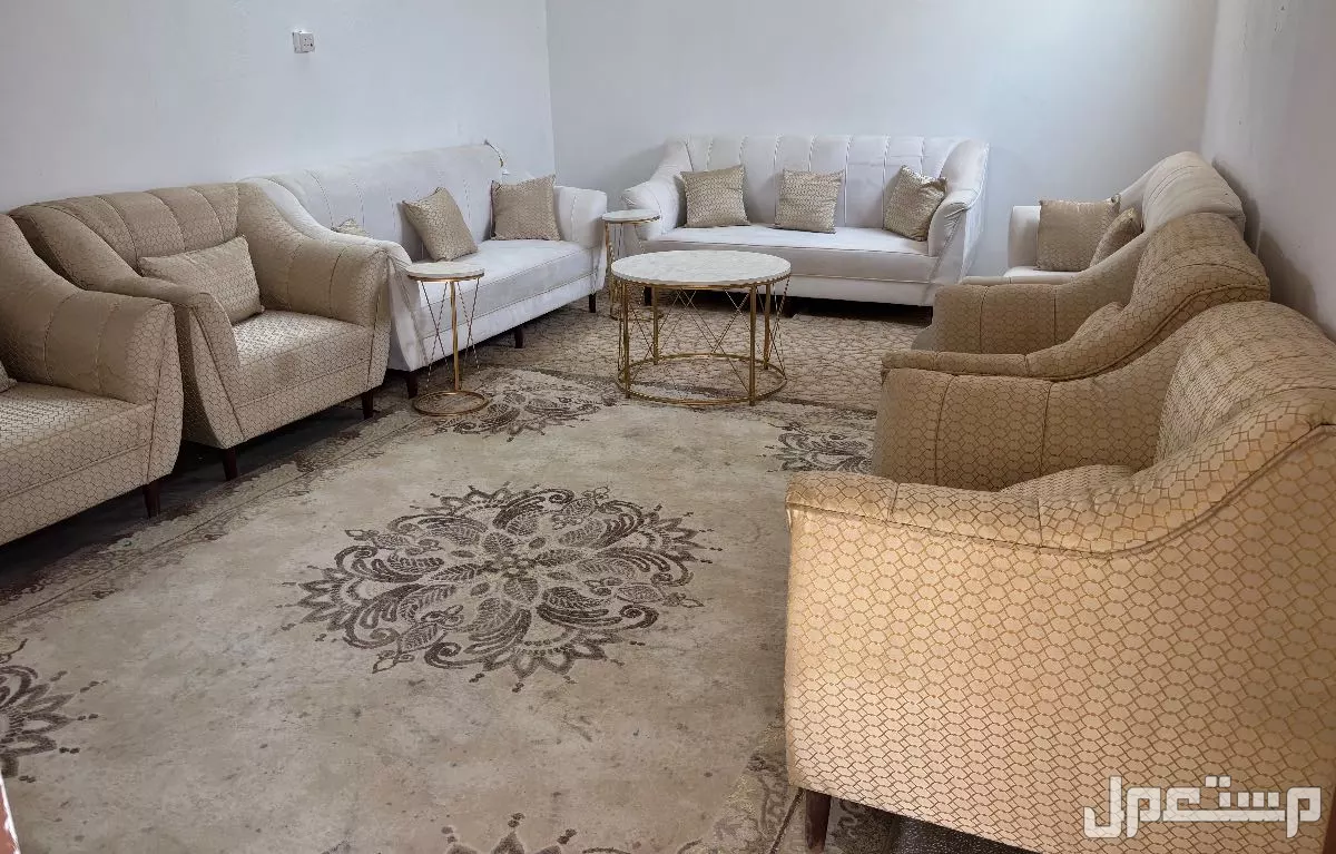 للبيع غرف نوم ومجلس ومكيفات شباك