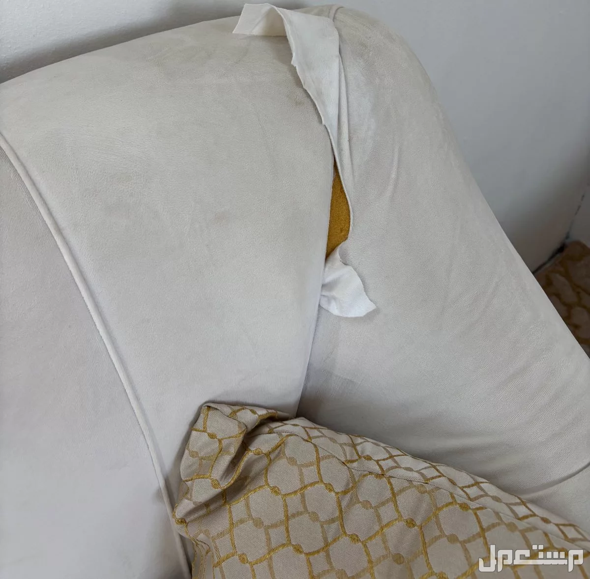 للبيع غرف نوم ومجلس ومكيفات شباك