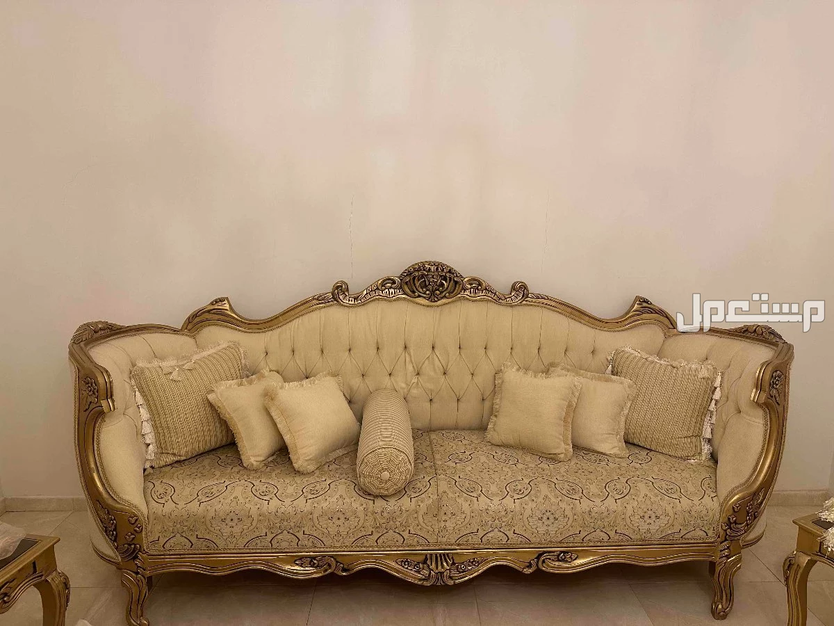 كنب مجلس مستعمل للبيع بالمدينة المنورة بسعر 1000 قابل للتفاوض بالسعر المعقول