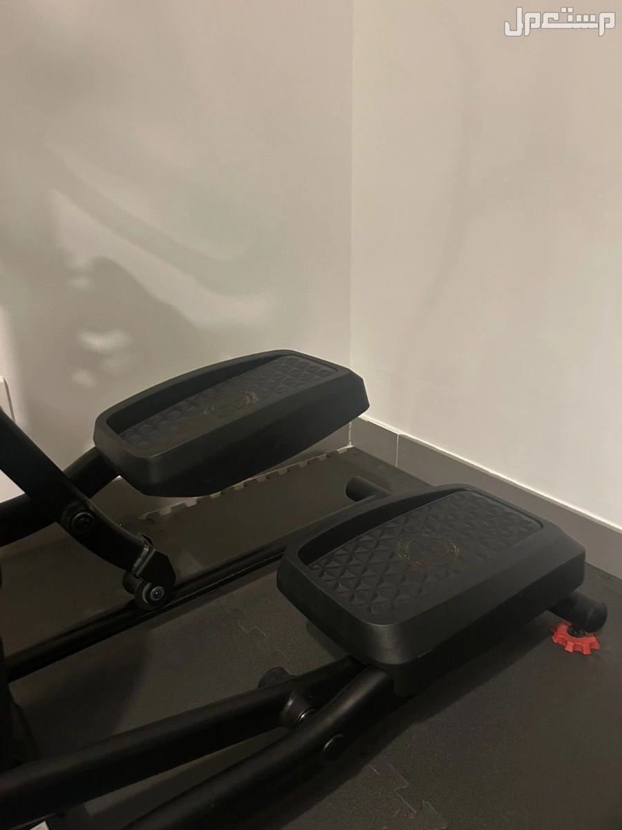 جهاز التدريب البيضاوي (الإليبتيكال) ماركة شوين في جدة بسعر 1900 ريال سعودي