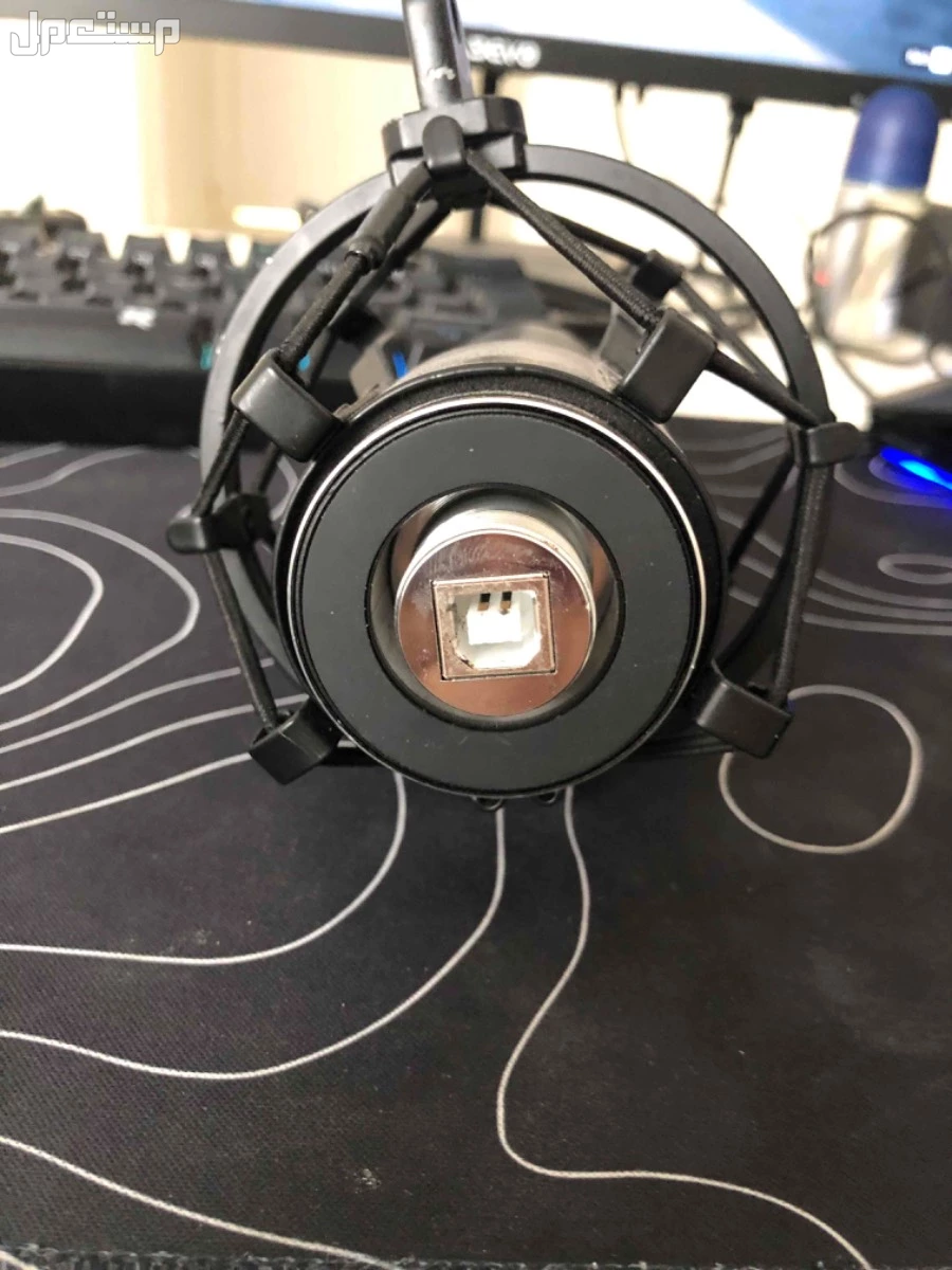 مايك من شريكتREDRAGON نضيف جدن سباب البيع ماستختمه  في الدمام بسعر 50 ريال سعودي