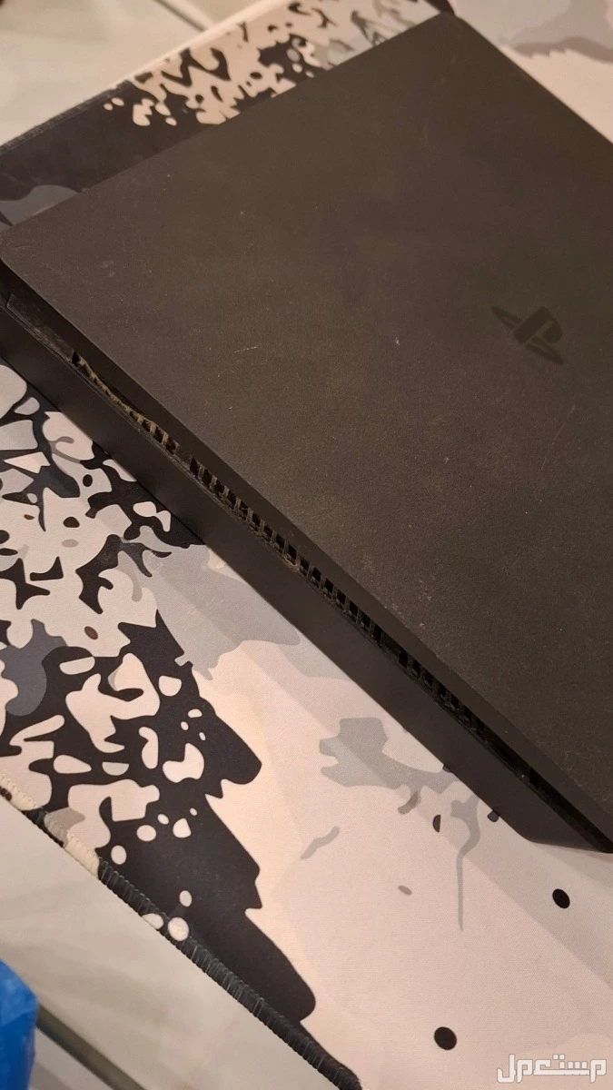 سوني 4 1 تيرا معه حساب فيه fc 26  في جدة بسعر 580 ريال سعودي