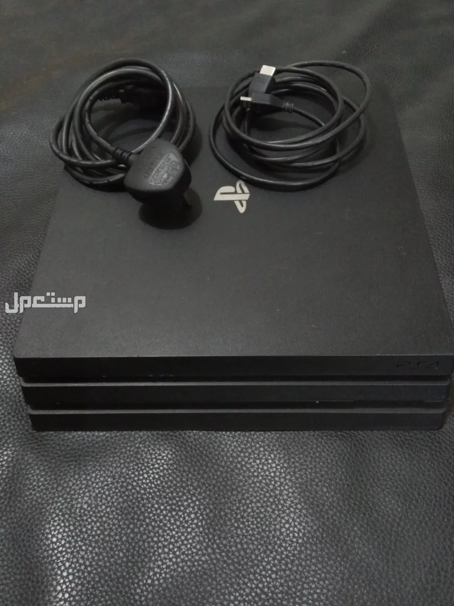 للبيع سوني4 برو في شرورة بسعر 750 ريال سعودي