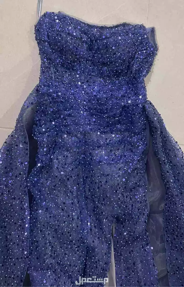 فستان جديد فخم جدا بسعر مناسب اقل من السعر الاصلي