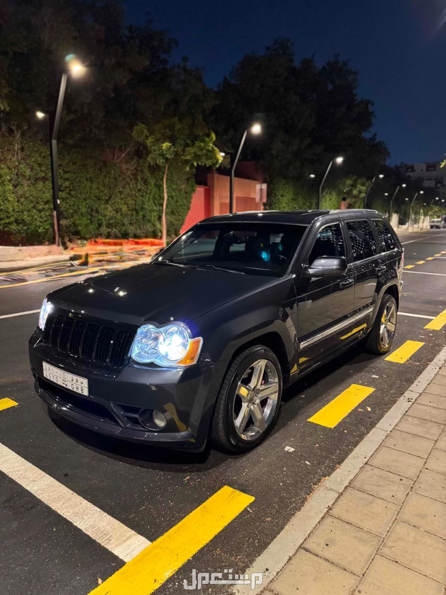 جيب جراند شيروكي 2010 مستعملة للبيع في جدة بسعر 50 ألف ريال سعودي