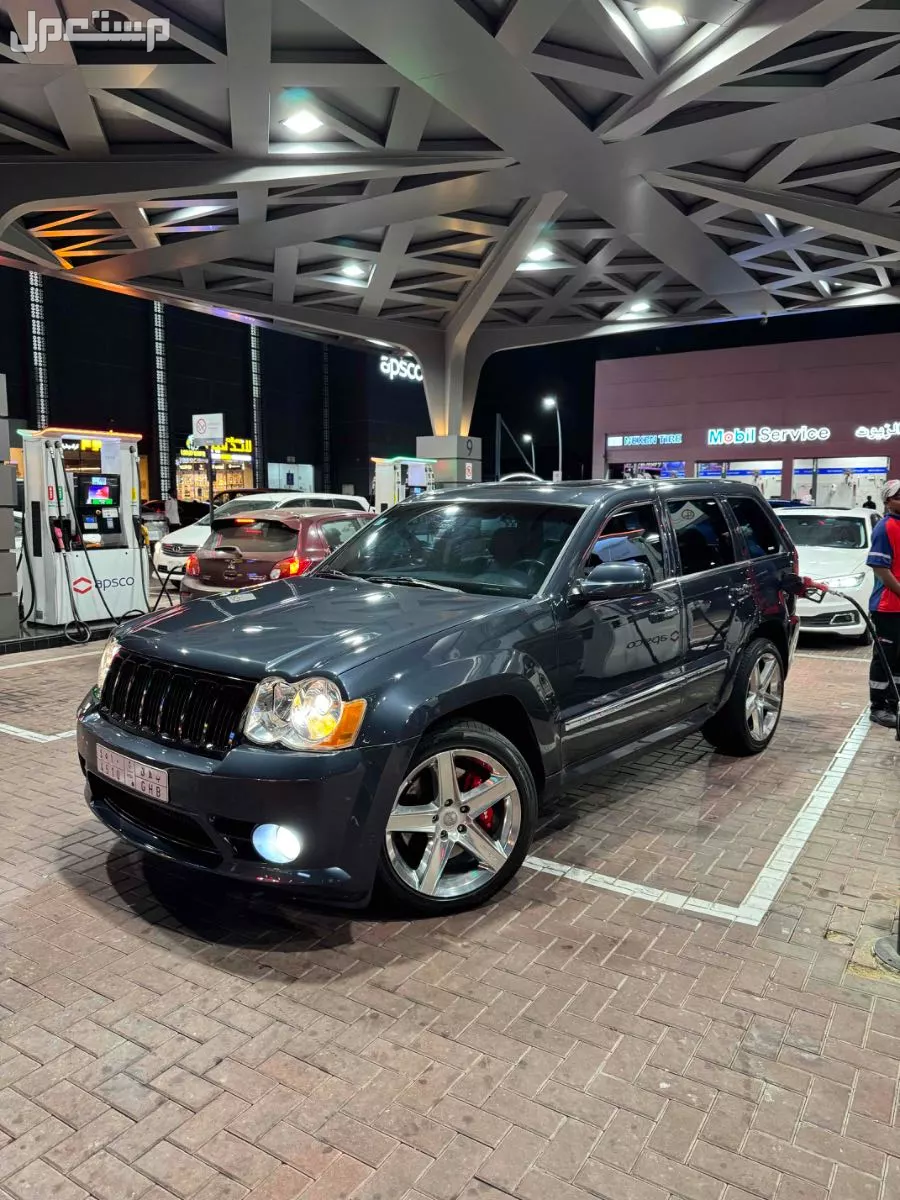 جيب جراند شيروكي 2010 مستعملة للبيع في جدة بسعر 50 ألف ريال سعودي
