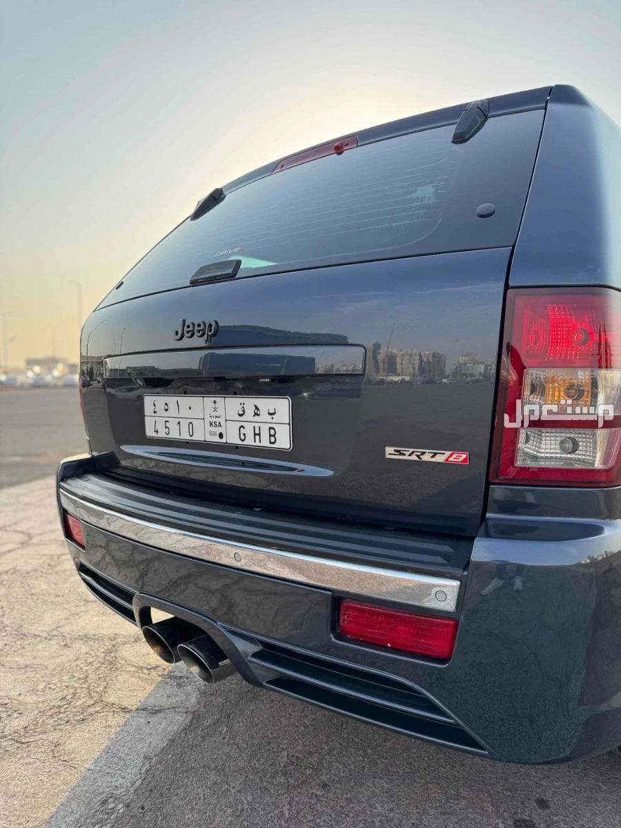 جيب جراند شيروكي 2010 مستعملة للبيع في جدة بسعر 50 ألف ريال سعودي