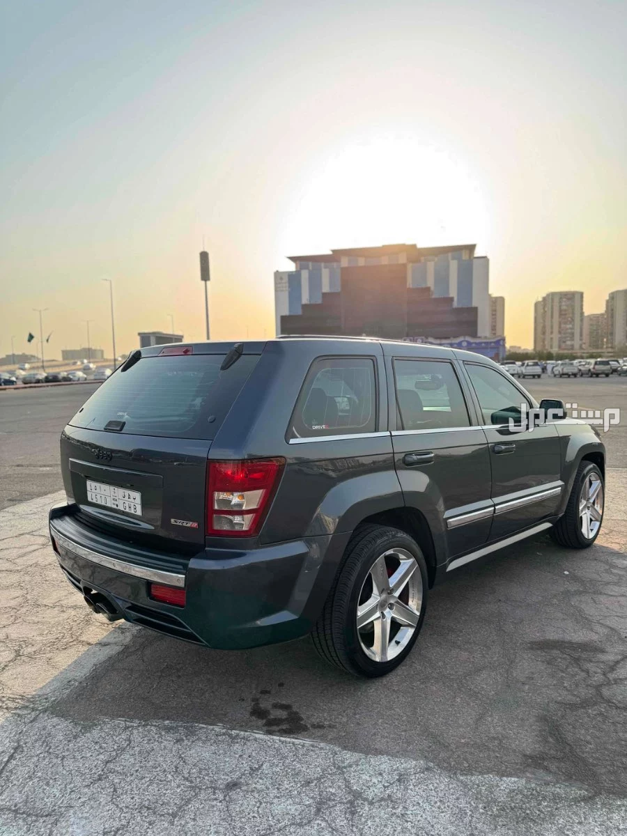 جيب جراند شيروكي 2010 مستعملة للبيع في جدة بسعر 50 ألف ريال سعودي