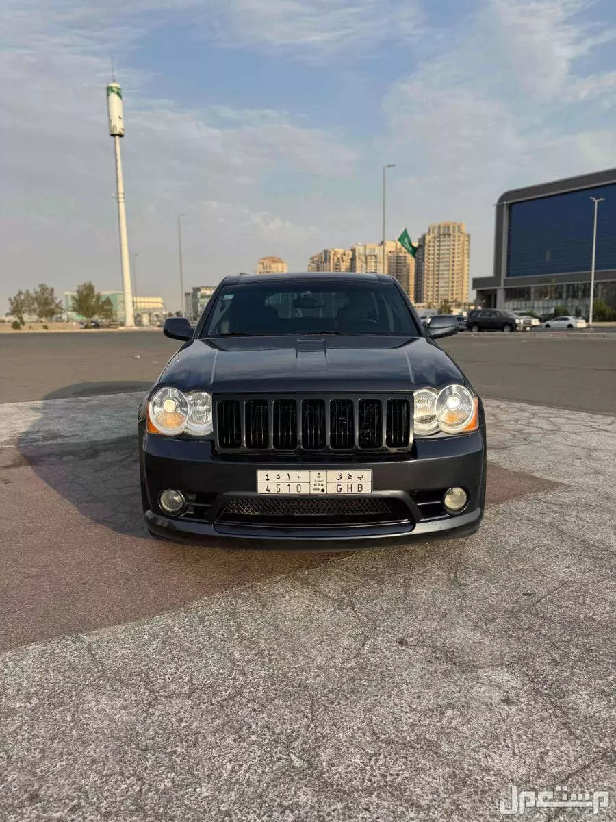 جيب جراند شيروكي 2010 مستعملة للبيع في جدة بسعر 50 ألف ريال سعودي