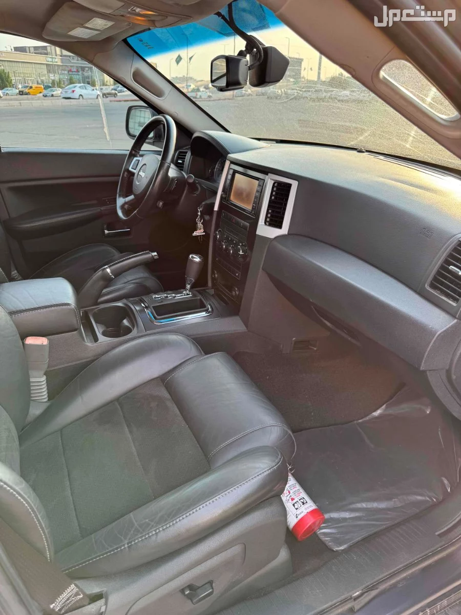 جيب جراند شيروكي 2010 مستعملة للبيع في جدة بسعر 50 ألف ريال سعودي