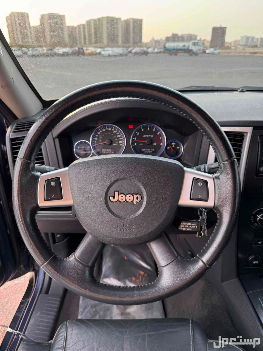 جيب جراند شيروكي 2010 مستعملة للبيع في جدة بسعر 50 ألف ريال سعودي