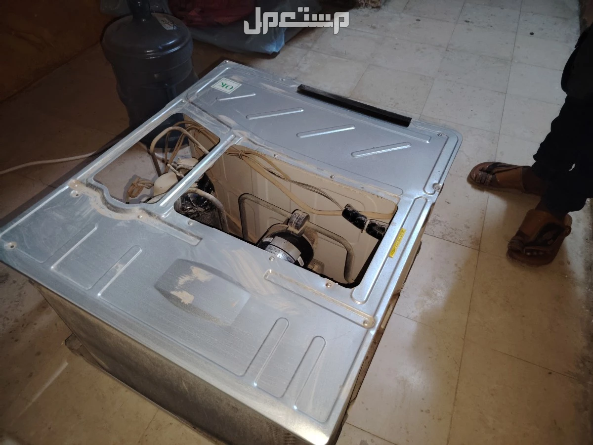 مكيف شباك جديد استعمل شهر واحد سبب البيع عشان اشتريت مكيف اسبلت تواصل فقط واتساب فقط