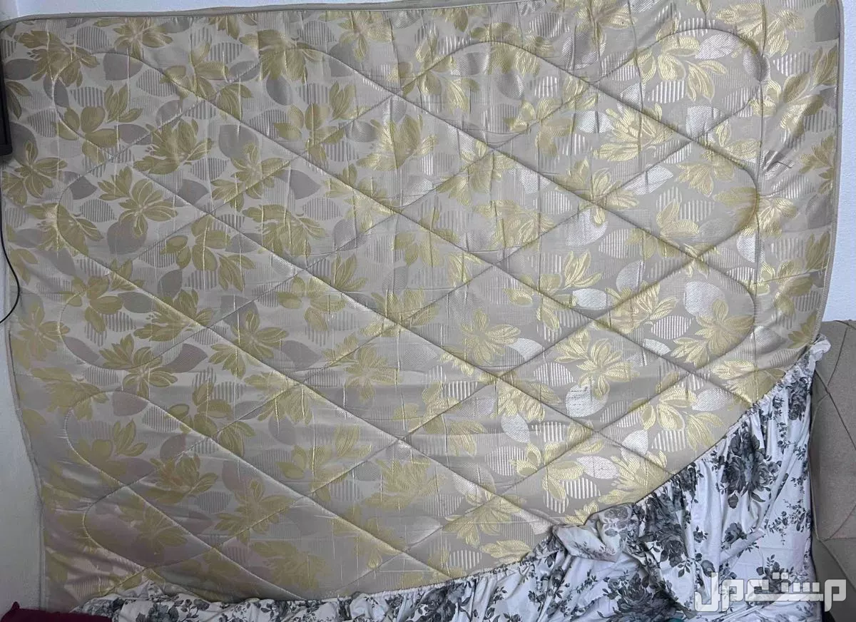 مرتبة سرير الرياض  مستعمل  0000