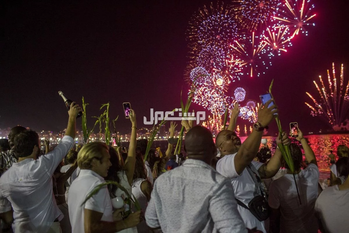 أجمل عبارات عن بداية العام الجديد 2026.. تهنئة ورسائل مكتوبة ومميزة بداية العام الجديد 2026