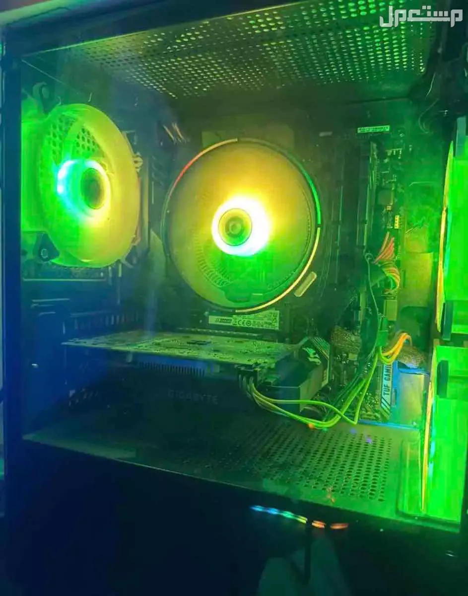 كمبيوتر مكتبي للألعاب والجرافيكس المواصفات: • معالج: AMD Ryzen 3 3200G • كرت شاشة: NVIDIA GTX 1650 • رام: 16GB • تخزين: 1TB SSD M.2 سريع • نظام: Windows 10 أصلي • كيس احترافي Zord Phantom-1