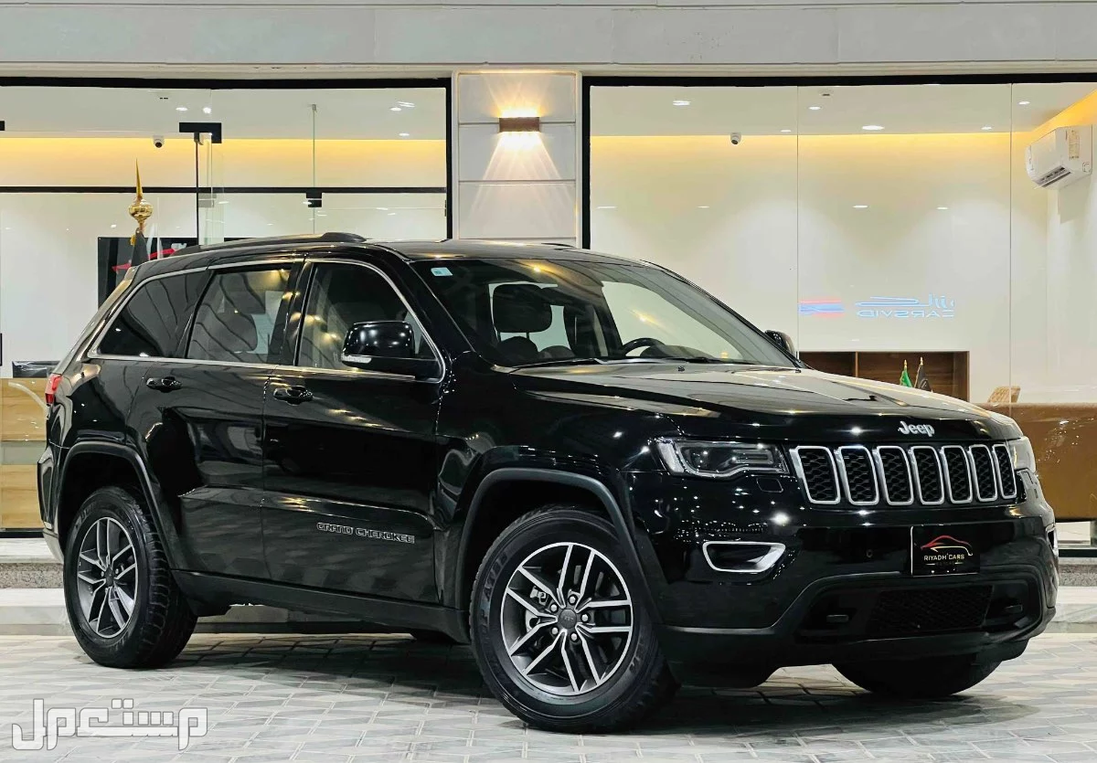 جيب جراند شيروكي 2017 مستعملة للبيع في الرياض بسعر 68 ألف ريال سعودي