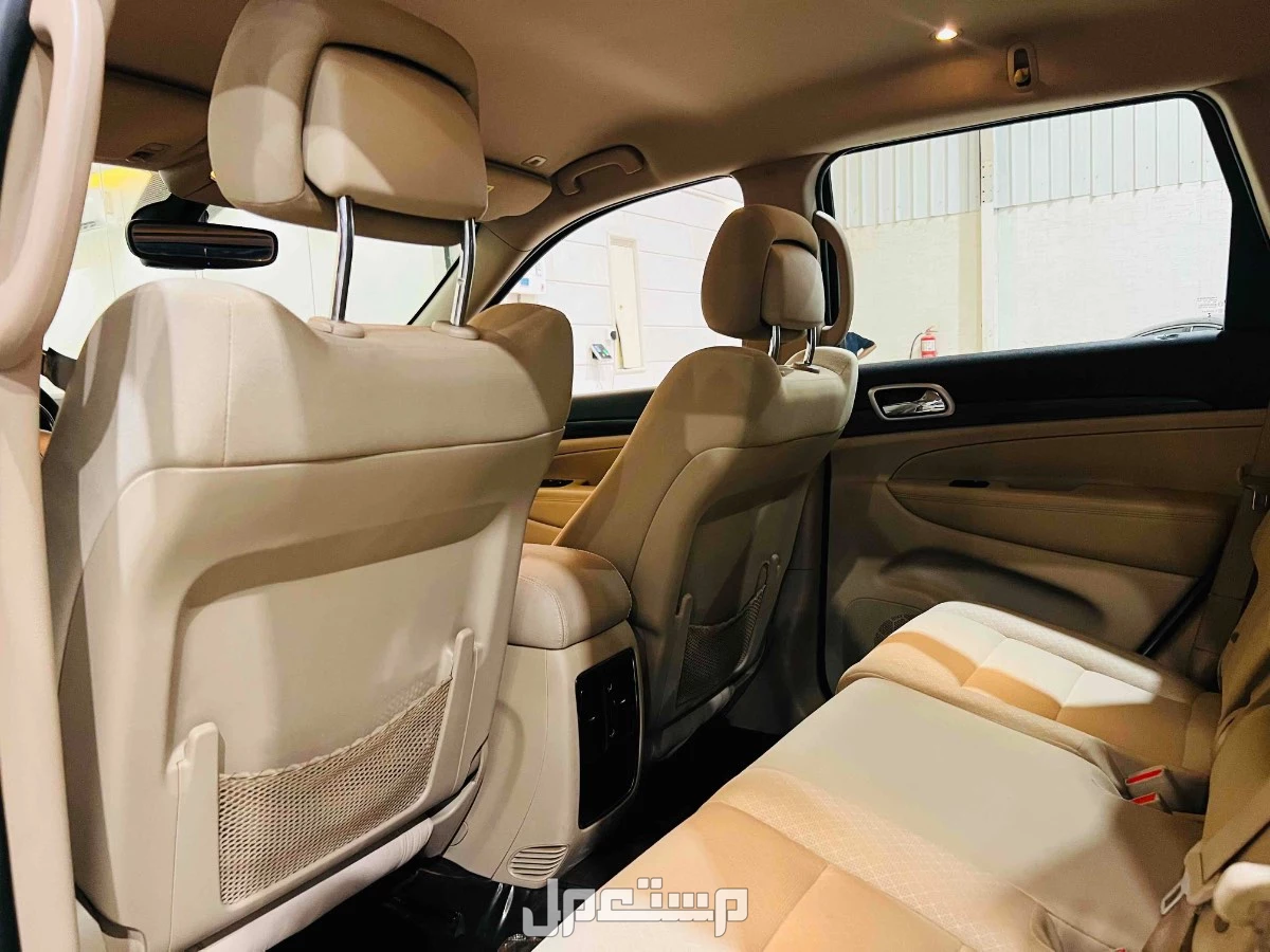 جيب جراند شيروكي 2017 مستعملة للبيع في الرياض بسعر 68 ألف ريال سعودي