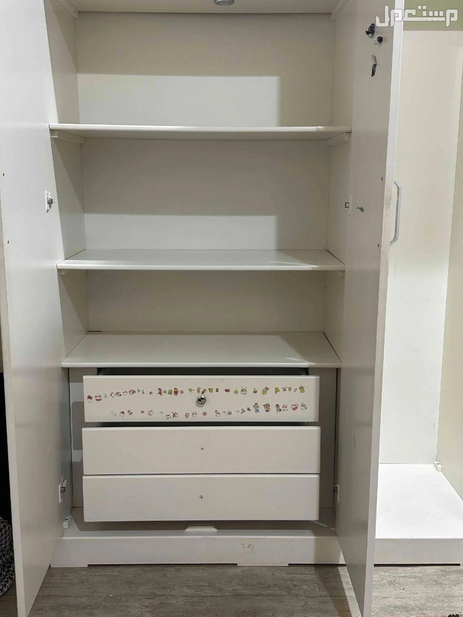 اثاث في خميس مشيط بسعر 1500 ريال سعودي