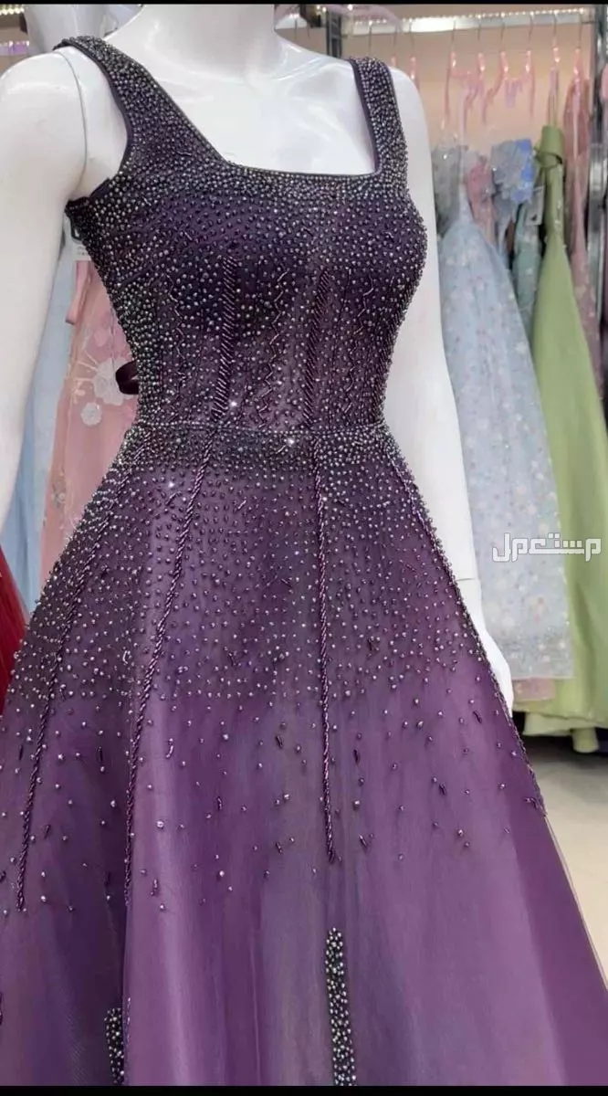مكة المكرمة  فستان للبيع بسعر700.