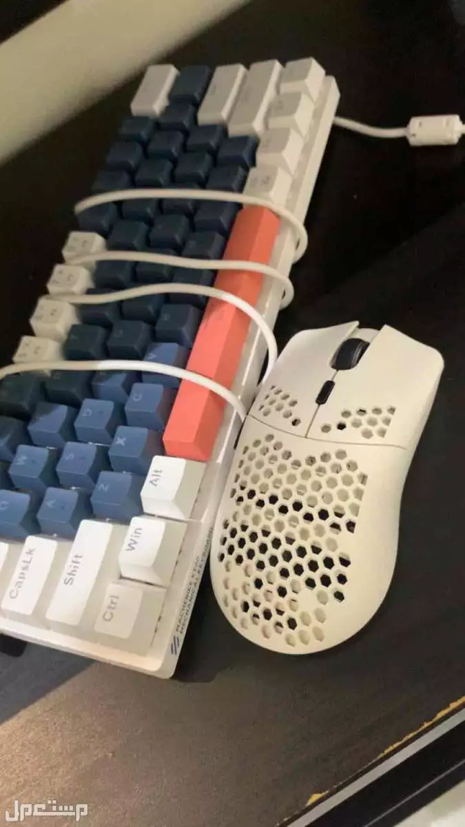 بي سي للبيع مواصفات حلوه سعر البيع 1800قابل للتفاوض المعقول في الرياض بسعر 1800 ريال سعودي