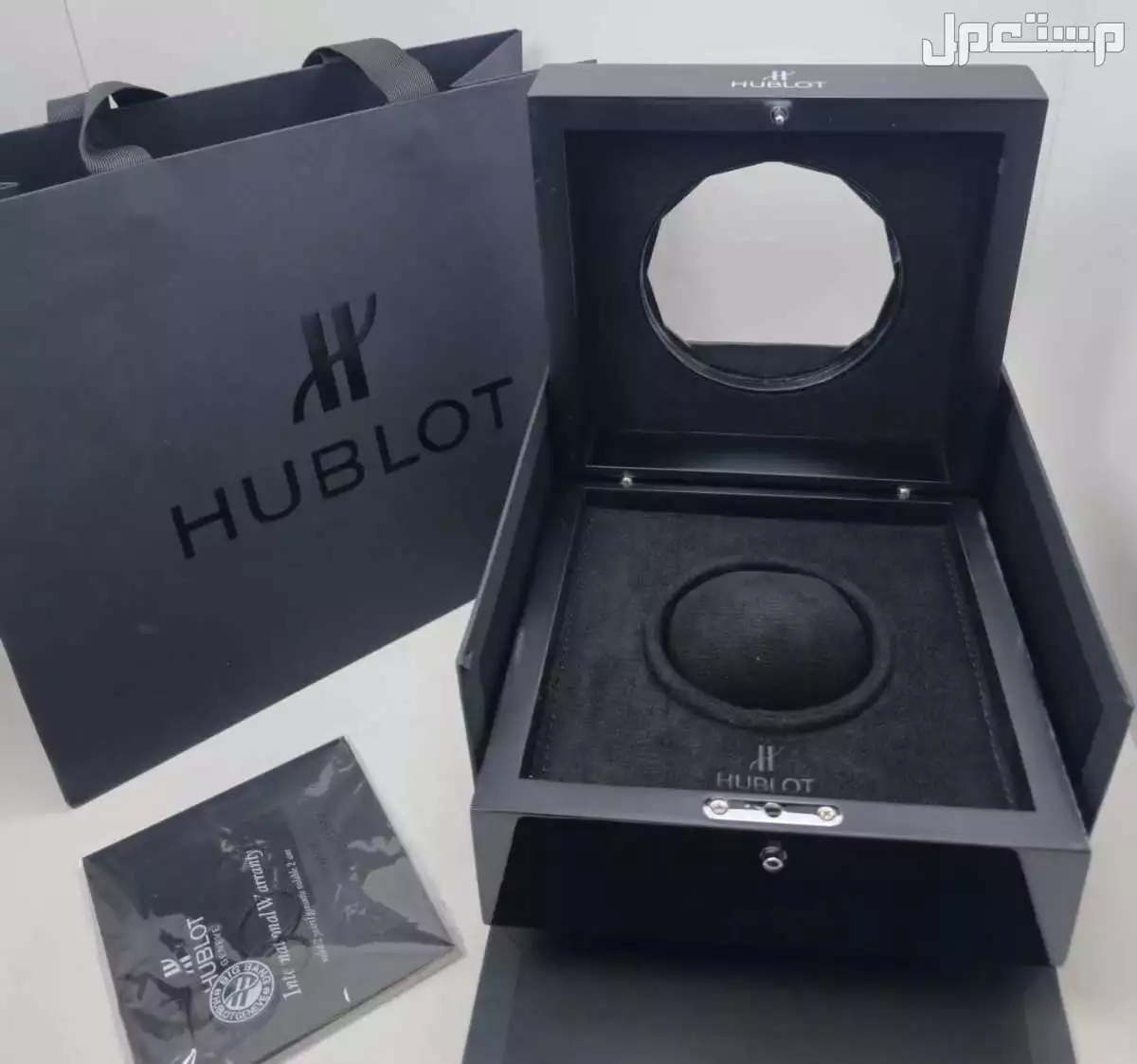 علبه ساعات هوبلت الاصليه مع الملحقات الماركه الاصليه كامله في الرياض بسعر 350 ريال سعودي
