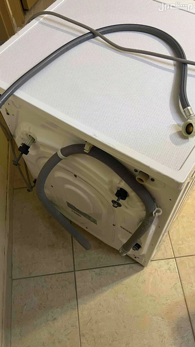 غساله اوتامتيك جديد ماستخدمتها الاا شهر  سبب البيع شريت وحده ثانيه التواصل ل الصامل رجآ على السوم