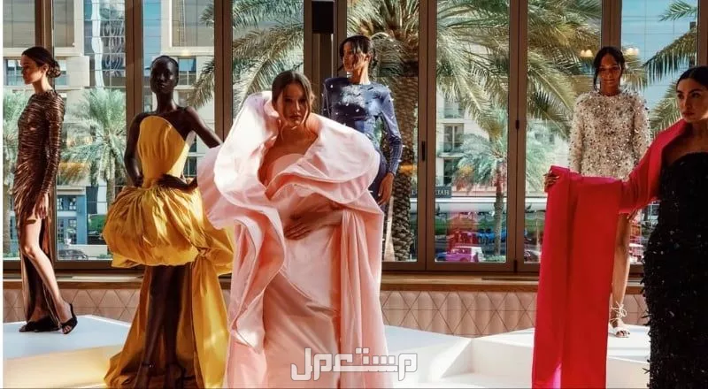موعد أسبوع الرياض للأزياء 2025.. كل ما تحتاج معرفته عن الحدث عارضات أزياء في الرياض