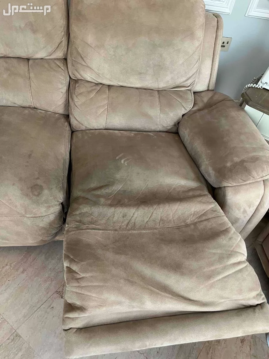 كنب استرخاء قطعتين للبيع في الخبر بسعر 100 ريال سعودي