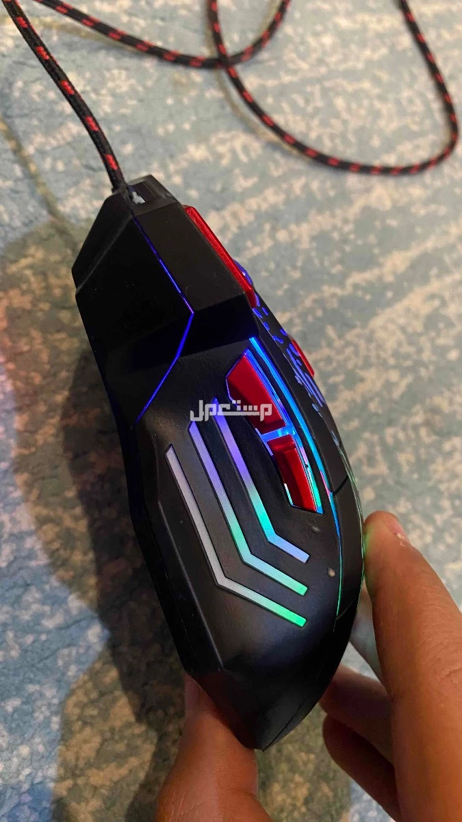 كيبورد v100 مع ماوس قيمنق للبيع