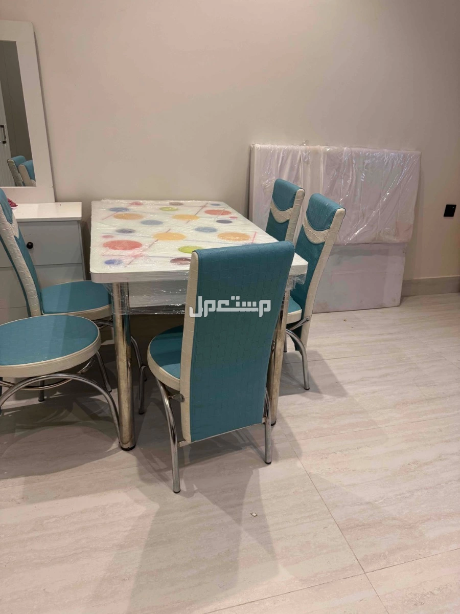 طاولة طعام للبيع  حي بدر المزيني