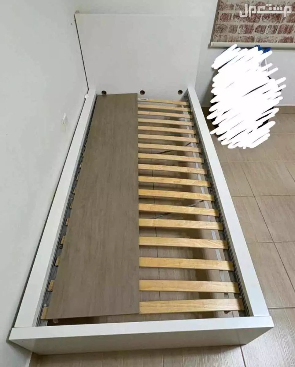 اثاث غرفة للبيع بالكامل بسعر 500 اثاث غرفة نوم من ايكيا   سرير فردي 90*200 دولاب  طاولة تسريحة
