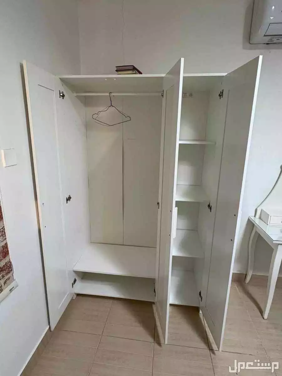 اثاث غرفة للبيع بالكامل بسعر 500 اثاث غرفة نوم من ايكيا   سرير فردي 90*200 دولاب  طاولة تسريحة