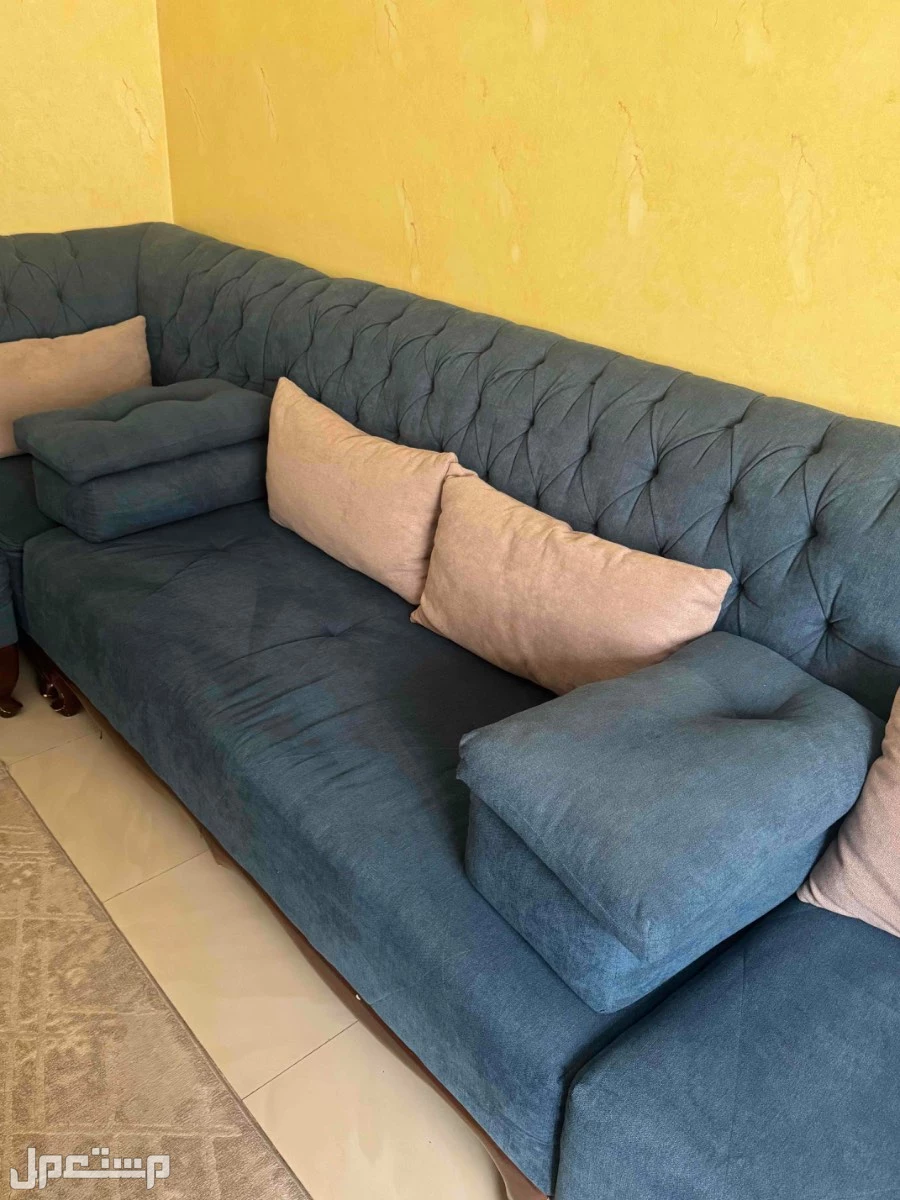 كنب مجلس مستعمل 6x4 للبيع. في الرياض بسعر ألفين ريال سعودي