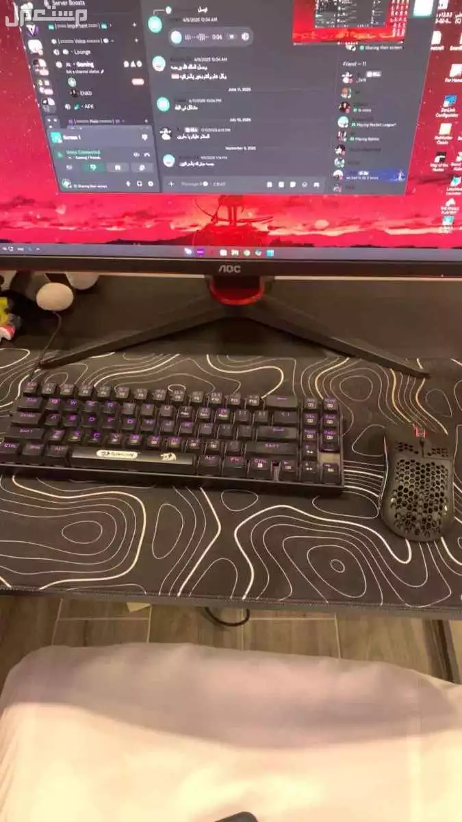 بي سي معه شاشه 165هيرتز وطاوله L وماوس وكيبورد في المجمعة بسعر 3500 ريال سعودي