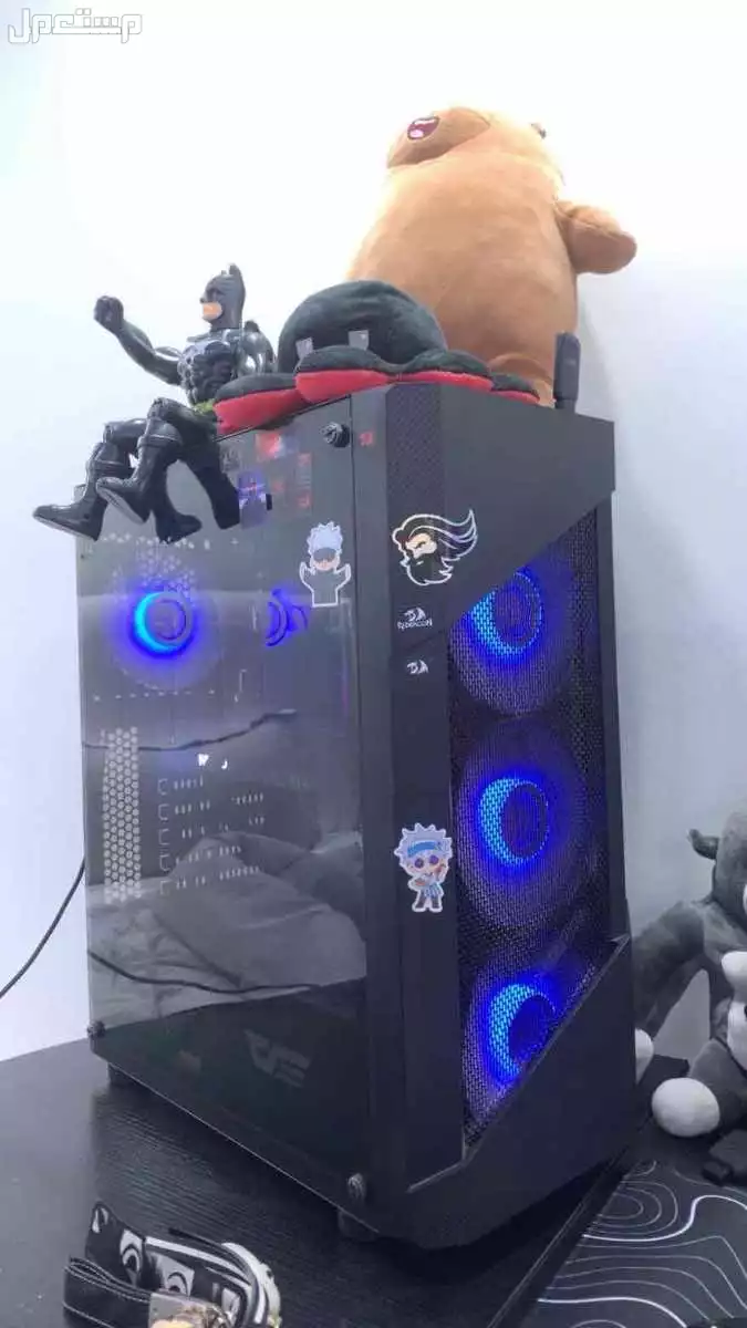 بي سي معه شاشه 165هيرتز وطاوله L وماوس وكيبورد في المجمعة بسعر 3500 ريال سعودي