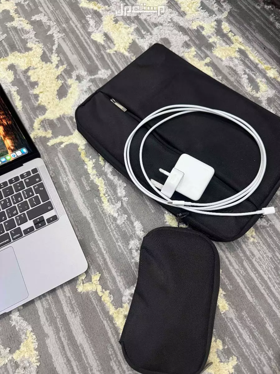 ماك بوك اير موديل 2020 بحالة ممتازة ماركة أبل في بيشة يوجد شنطة اضافية تم شرائها