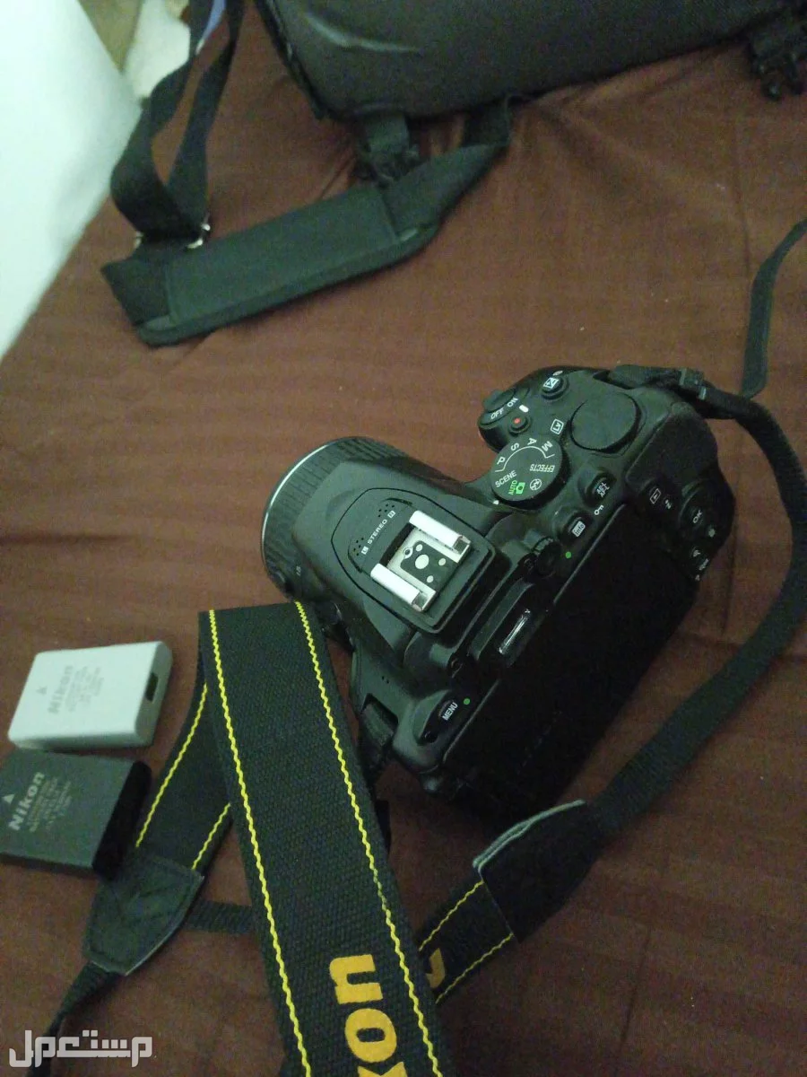 كاميرا نيكون مستخدمة للبيع بسعر 5500