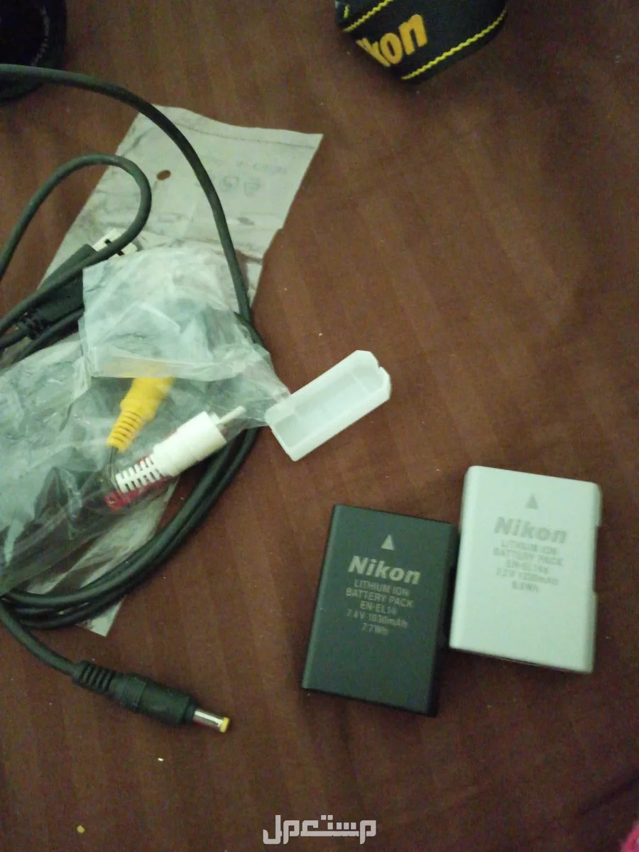 كاميرا نيكون مستخدمة للبيع بسعر 5500